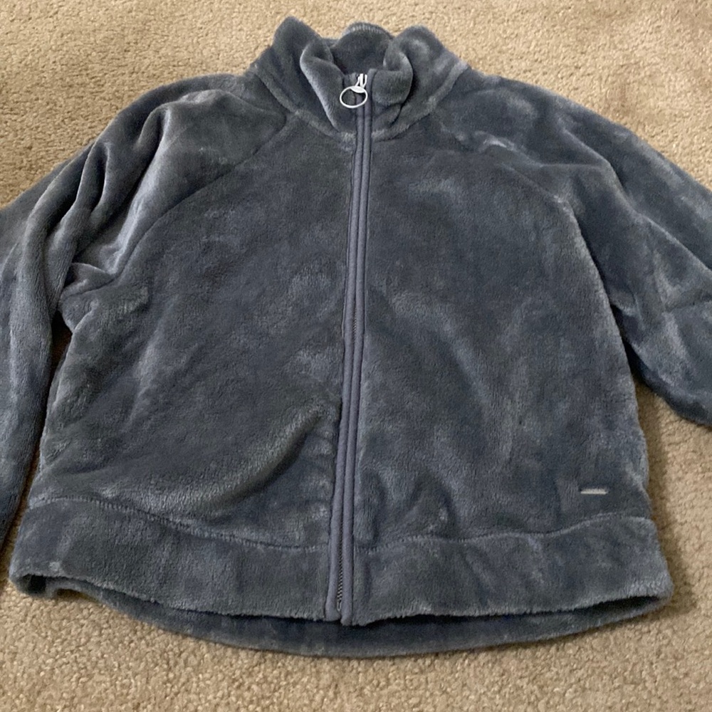 hollister gray sweater
